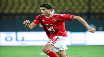 مواجهة قوية.. حمزة عبد الكريم يغادر ملعب الأهلي أمام المقاولون مصابًا